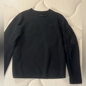 Nike Men's Classic Black Tech Fleece Crewneck Sweater